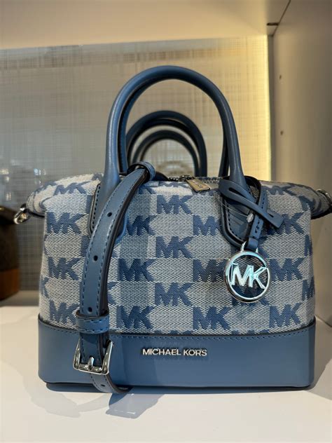 michael kors hyde bag